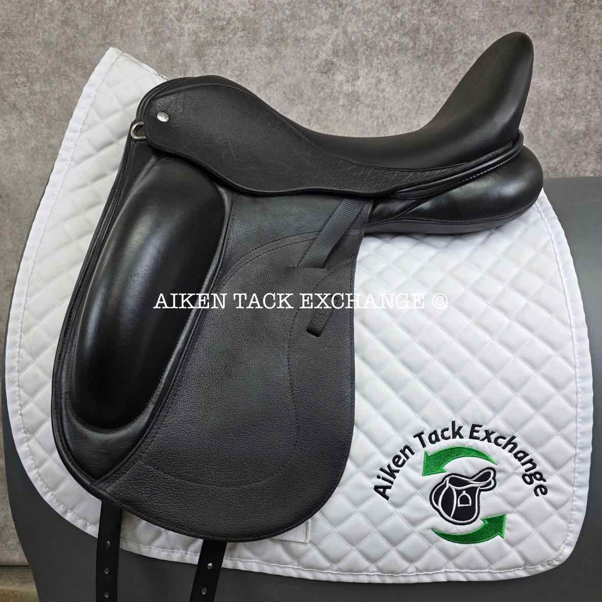 2016 Custom Saddlery Wolfgang Matrix Monoflap Dressage Saddle, 17.5” Seat, Adjustable Tree, Wool Flocked Panels