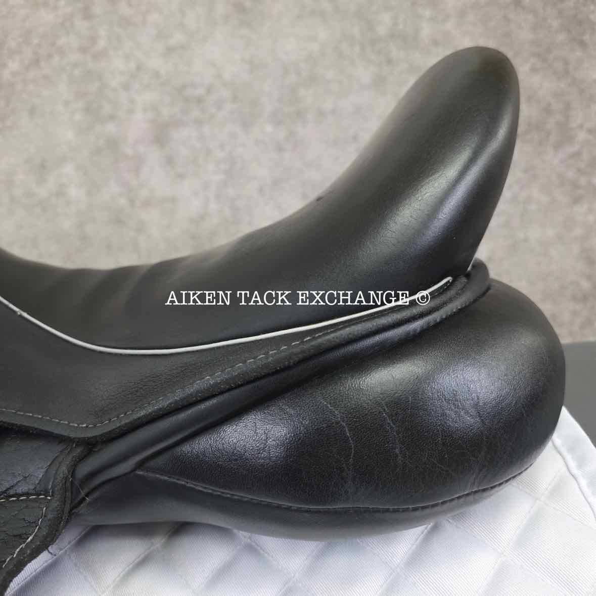 2019 Custom Saddlery Icon Star Monoflap Dressage Saddle, 18" Seat, Adjustable Tree, Wool Flocked Panels
