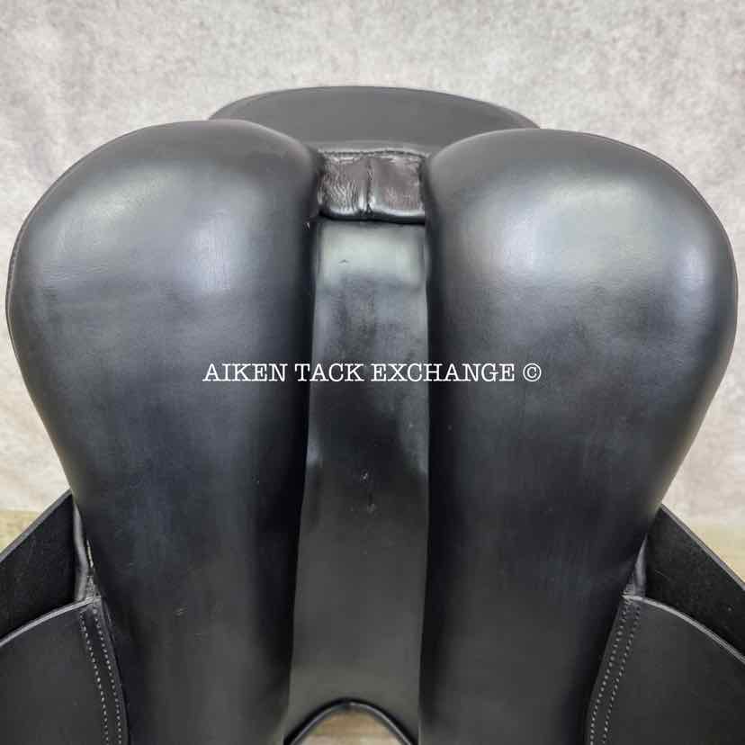 Anky Dressage Saddle, 18" Seat, Wide Tree, Wool Flocked Panels