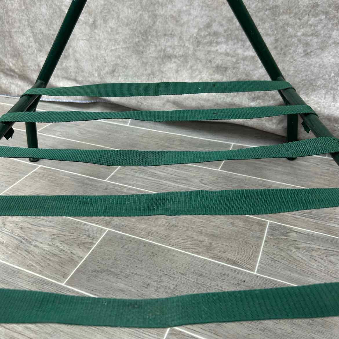 Folding Metal Saddle Rack w/ Hook