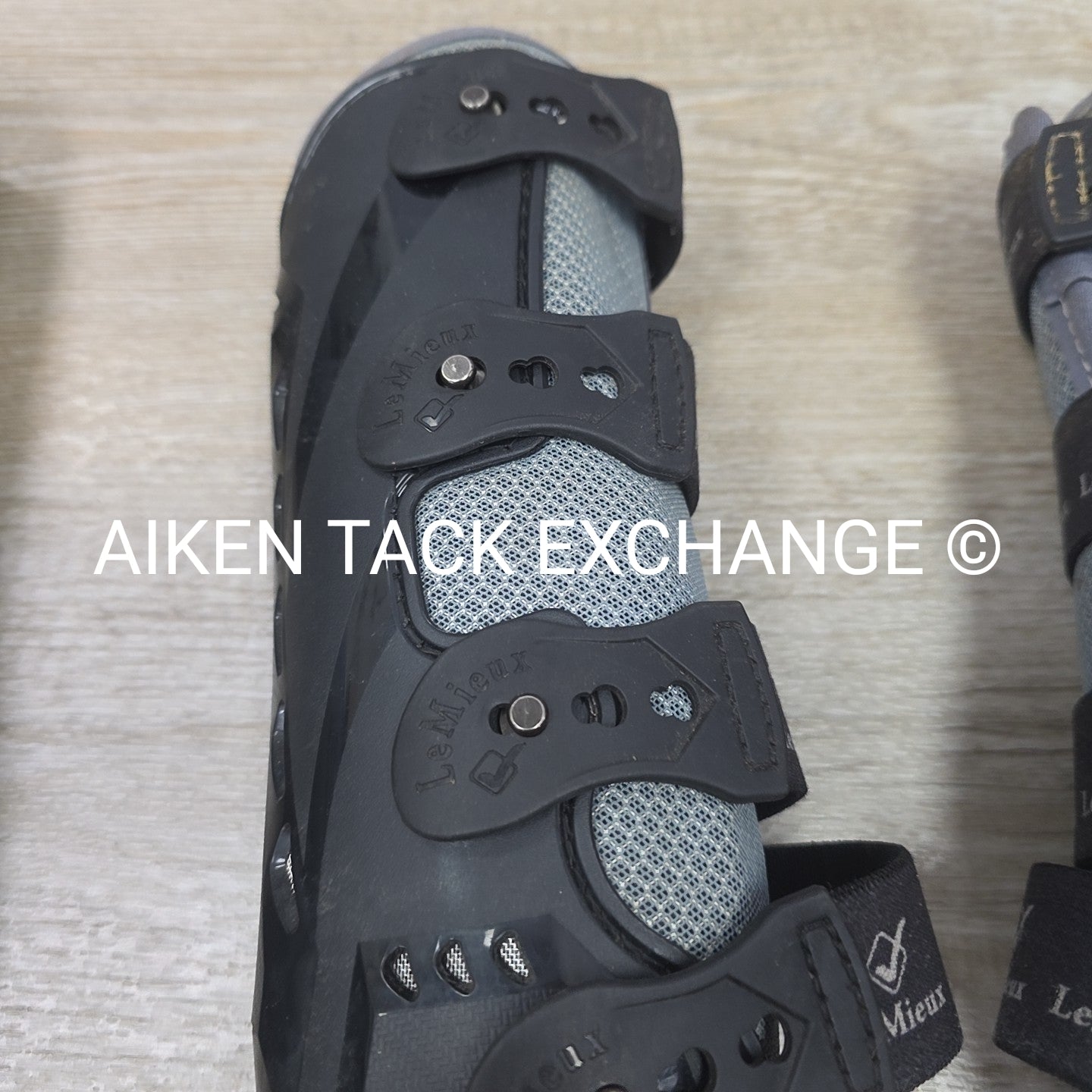 BARGAIN BUNDLE: LeMieux Open Front Tendon Boots, Medium Front & Large Hind