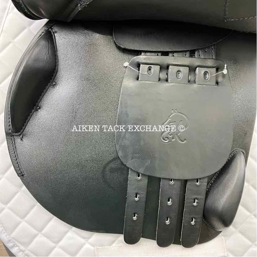 2023 MacRider Grand Prix Pro Jump Saddle, 17" Seat, Medium Wide Tree, Wool Flocked Panels