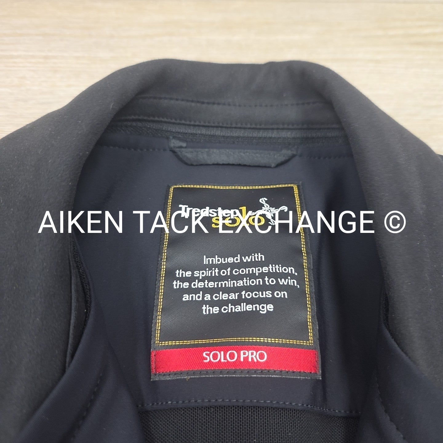 Tredstep Solo Pro Show Coat, With 2 Extra Collars, Size 10