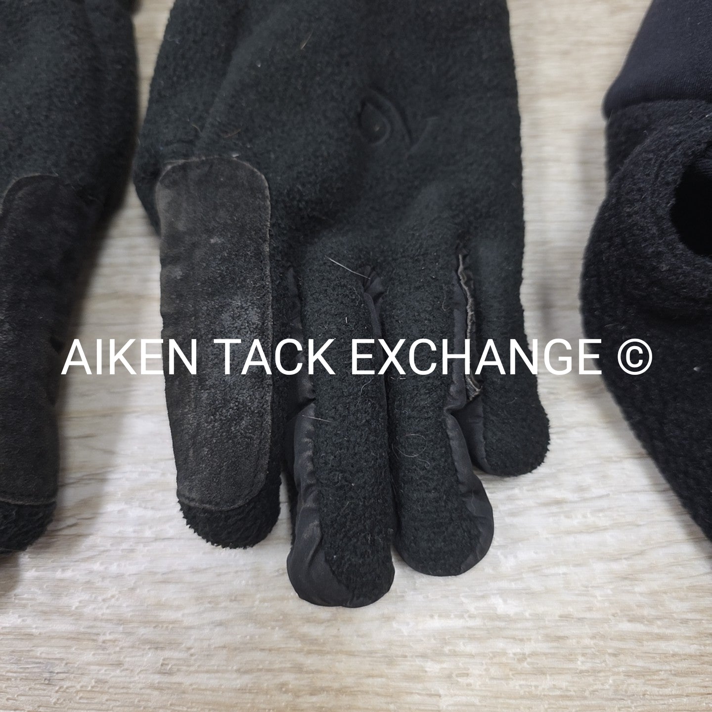 BARGAIN BUNDLE: Ovation Winter Gloves, Size Medium & EQ Winter Helmet Liner