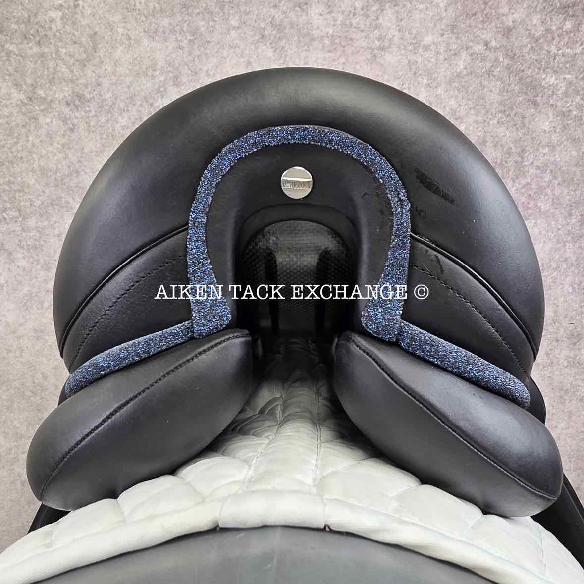 2023 Devoucoux Makila Harmonie Monoflap Dressage Saddle, 17" Seat, 1A Flap - Short, Dynamick Tree - Medium, D3D Panels, Full Buffalo Leather