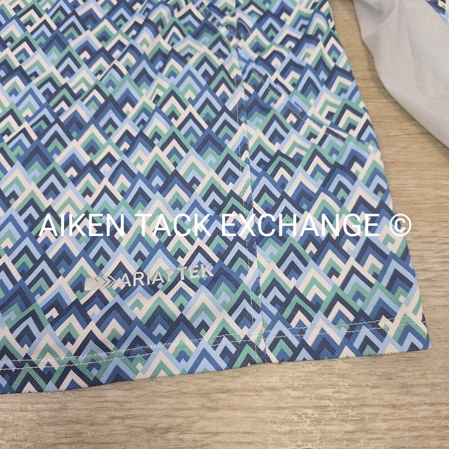 Ariat Long Sleeve Sun Shirt, Size X-Large