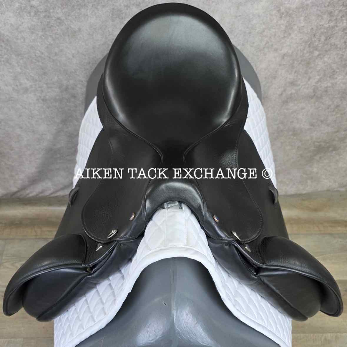 **SOLD** 2019 Stubben 1894 Dressage Saddle, 18" Seat, 30cm Tree - M/MW, Wool Flocked Panels