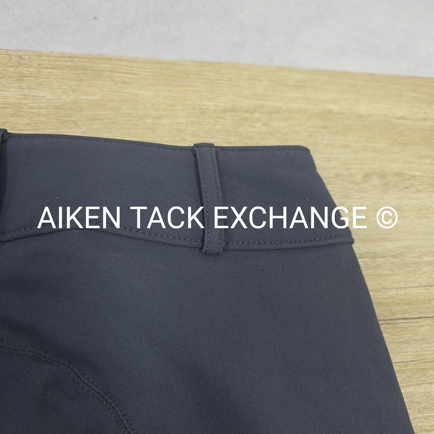 Tailored Sportsman Trophy Hunter Knee Patch Breeches, Size 26