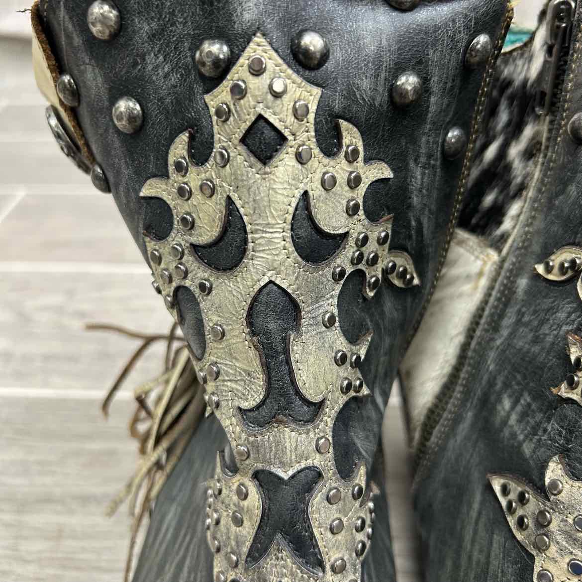 Corral Cow Hide with Fringe Western Boots, Size 7.5