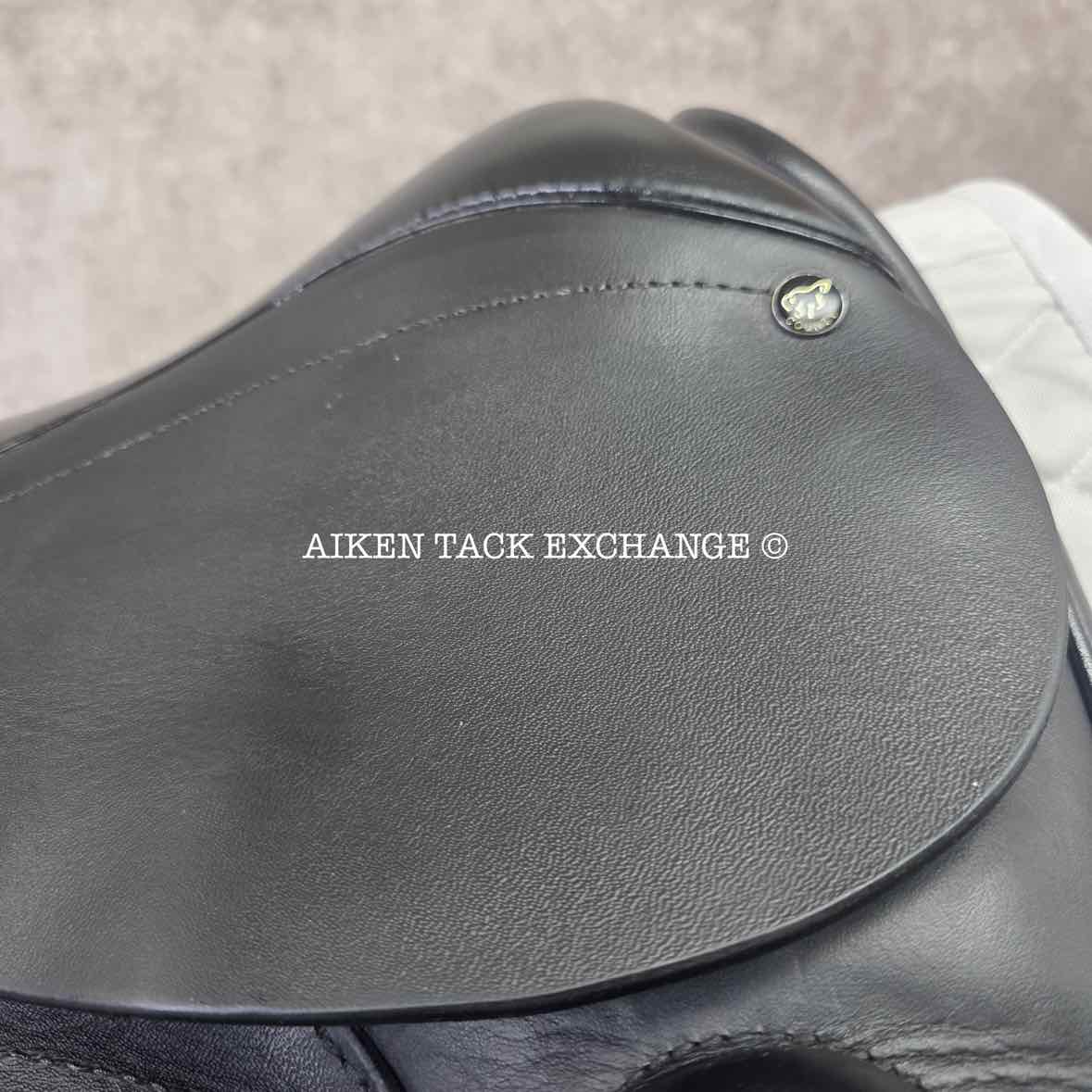 2018 County Inspiration Dressage Saddle, 17.5" Seat, Medium Narrow Tree, Wool Flocked Panels