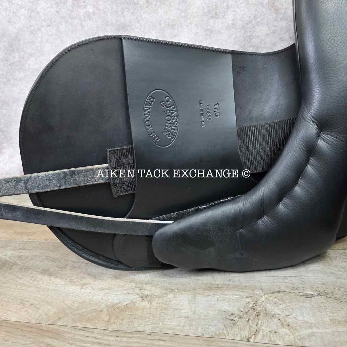 **SOLD** 2023 Passier Evo-D Monoflap Dressage Saddle, 17.5" Seat, Medium Wide Tree, Wool Flocked Panels