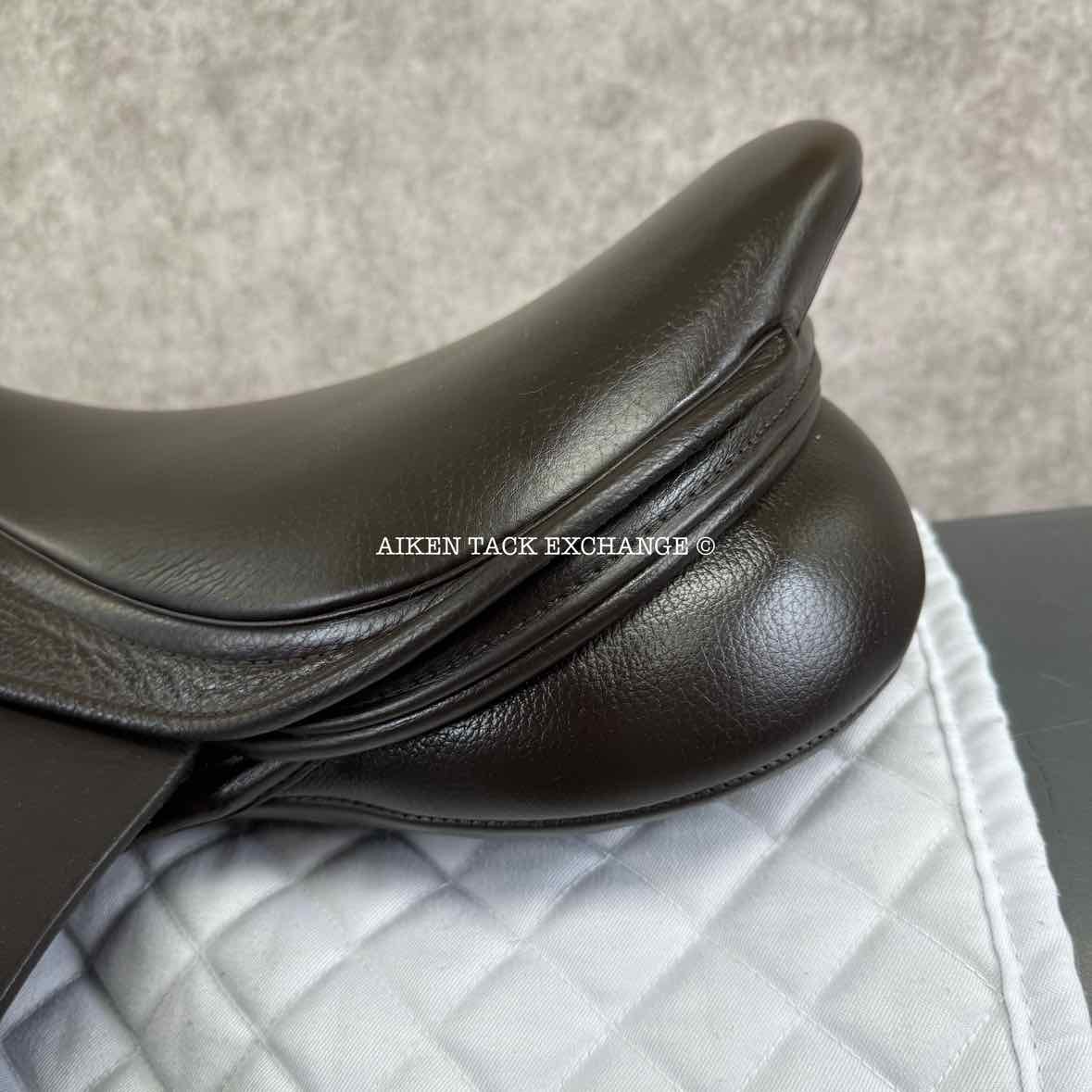 Kent & Masters S-Series MJJ Jump Saddle, 17.5" Seat, Adjustable Tree - Changeable Gullet, Wool Flocked Panels
