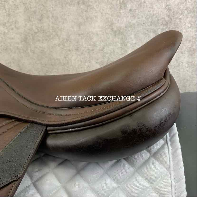 **SOLD** 2010 CWD SE02 Close Contact Jump Saddle, 18.5" Seat, 4C Flap, Medium Tree, Foam Panels, Buffalo Leather