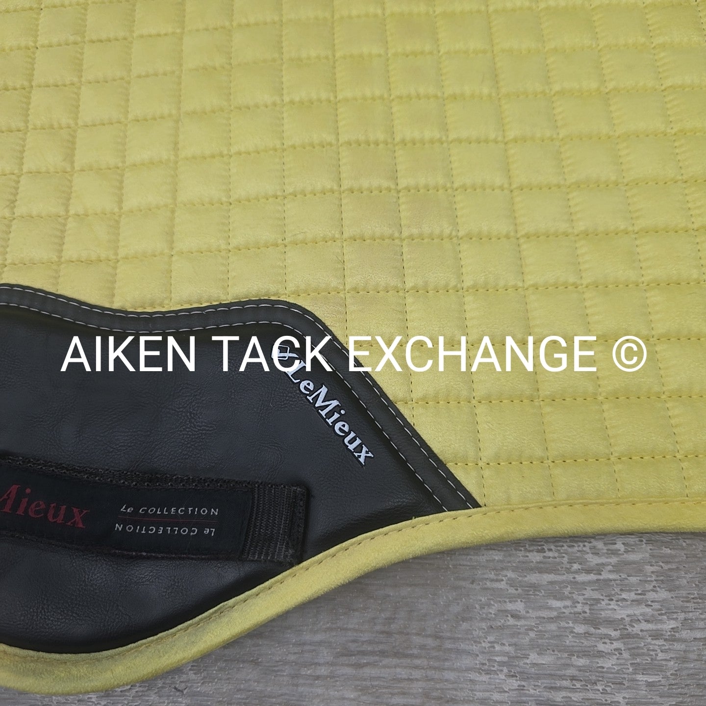 LeMieux Close Contact Square Saddle Pad, Large