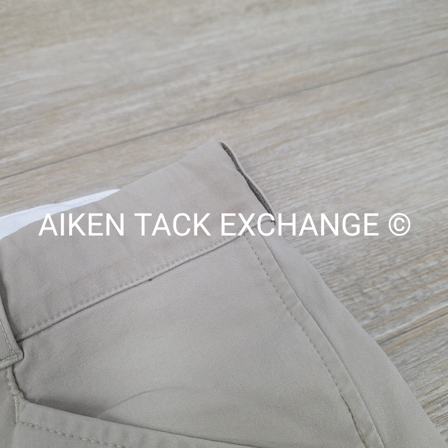 Tailored Sportsman Trophy Hunter Knee Patch Breeches, Size 30