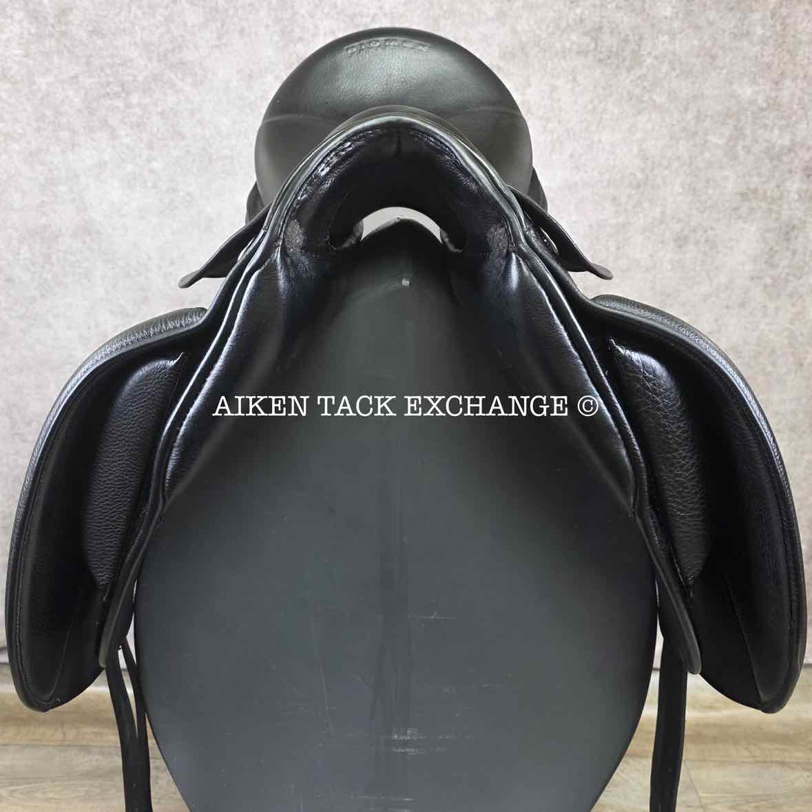 2017 Stubben Genesis Special Dressage Saddle, 17.5" Seat with Biomex, 27cm Tree - Narrow, Wool Flocked Panels