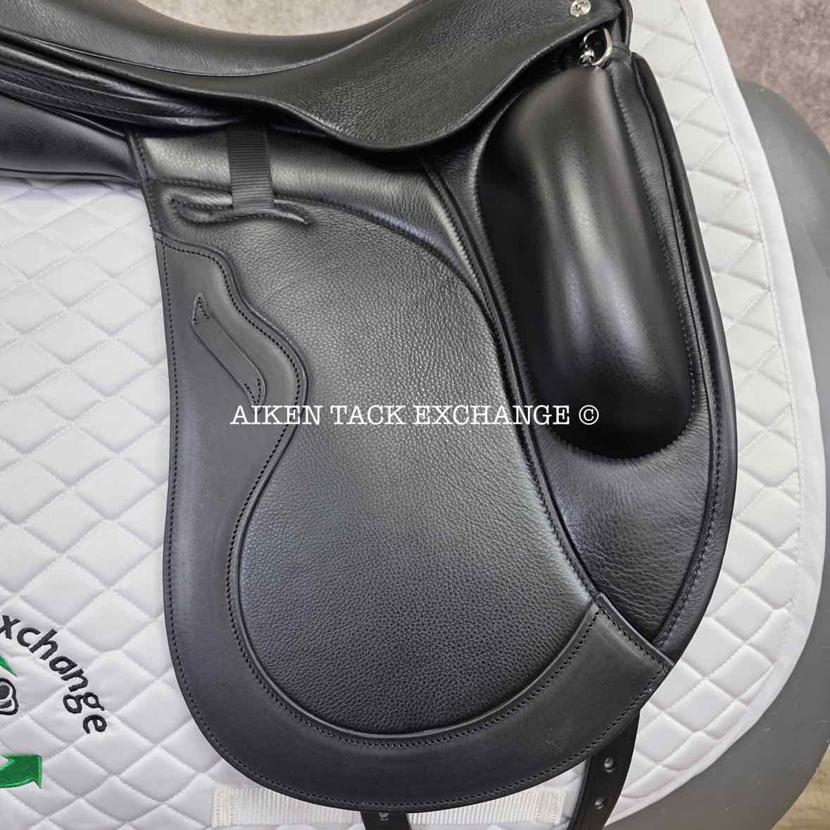 2023 Envy by Custom Saddlery Motion Monoflap Dressage Saddle, 18" Seat, Adjustable Tree, Wool Flocked Panels