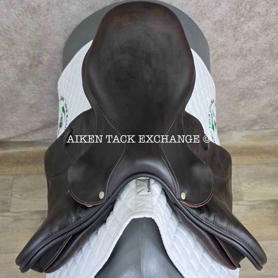 2011 Voltaire Palm Beach Close Contact Jump Saddle, 17.5" Seat, 2A Flap, Medium Wide Tree, PRO Panels, Full Buffalo Leather