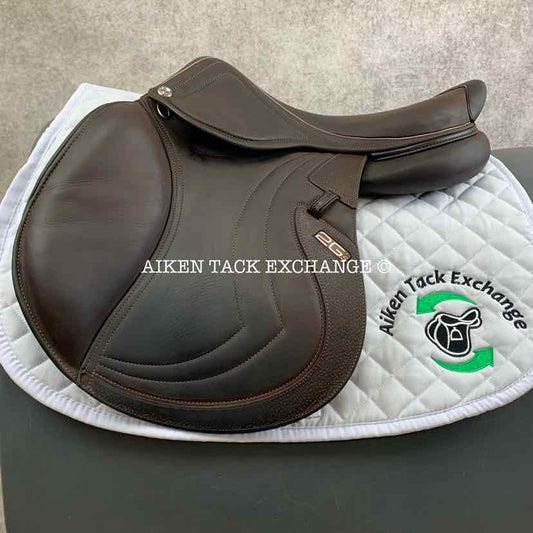 2023 CWD SE32 2GS Mademoiselle Close Contact Jump Saddle, 17.5" Seat - S2, 2L Flap, Dynamik Flex Tree - Medium, Foam Panels, Full Buffalo Leather