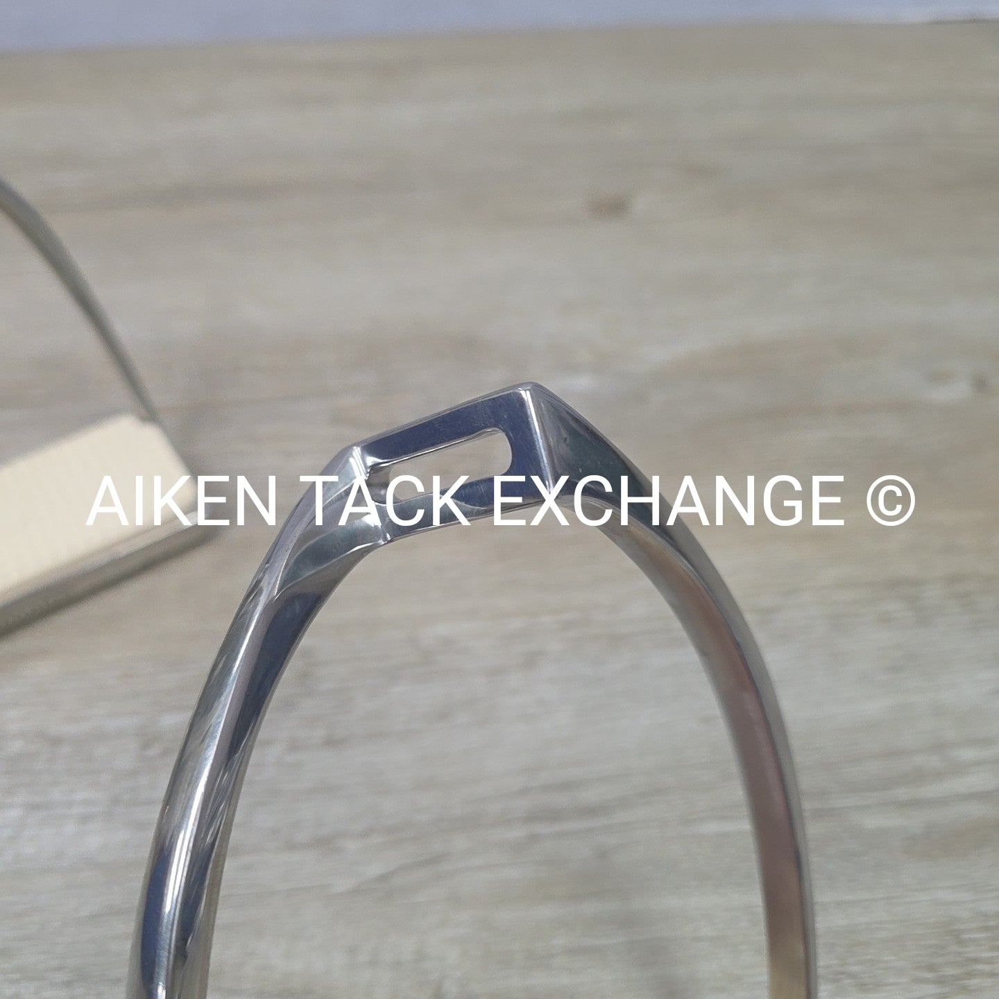 Awantec Offset Eye Stirrup Irons, 4.75"