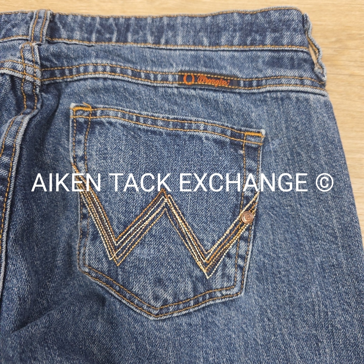 Wrangler Elastic Waist Jeans, Women's 31 x 30 (Size 11)