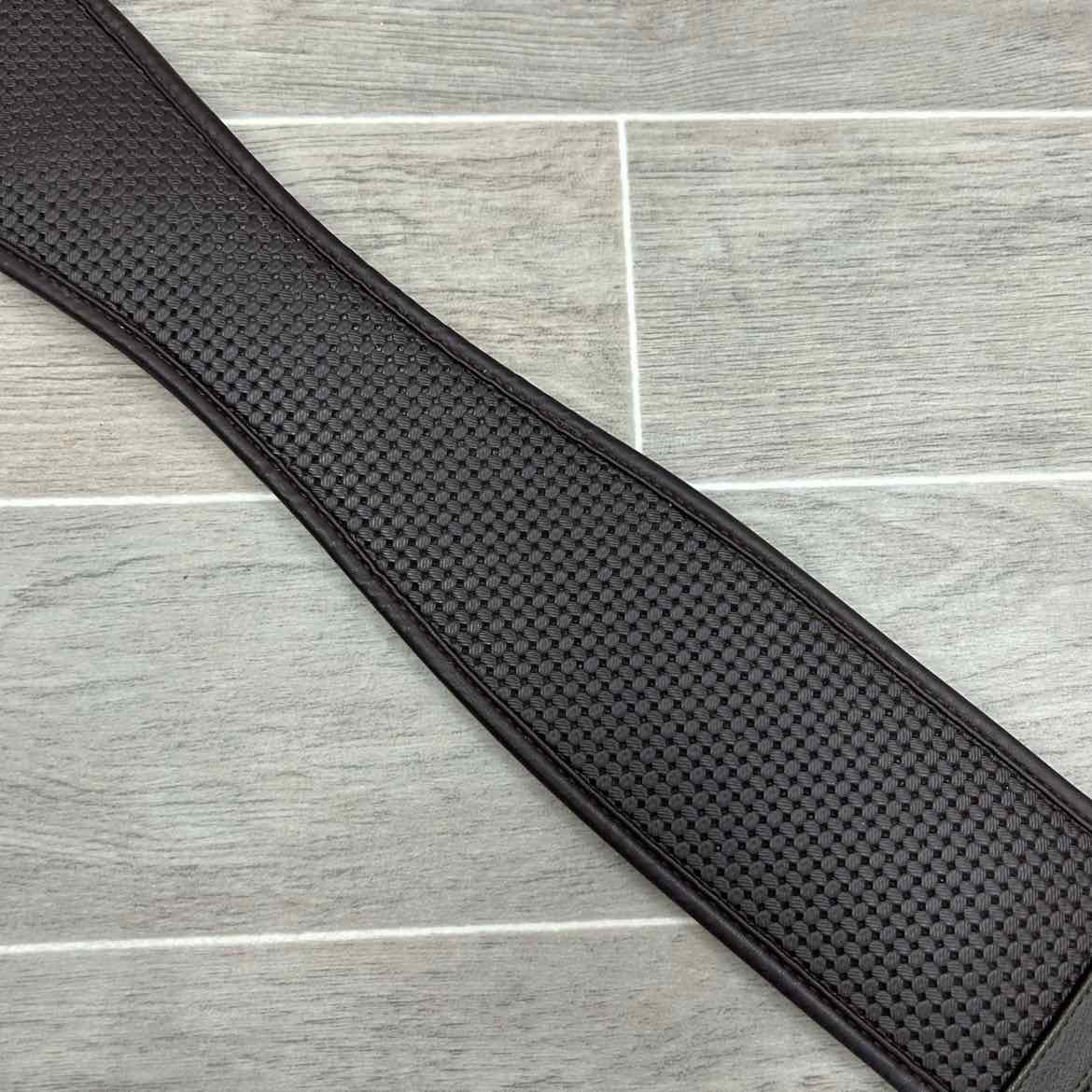 Wintec Chafeless Girth, Brown, 56"