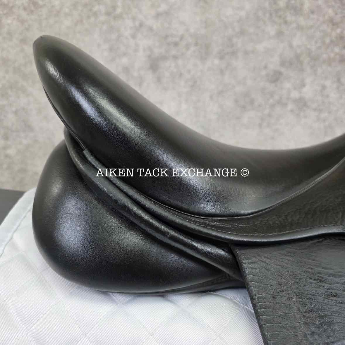 Klimke Miller's KMD Dressage Saddle, 17.5" Seat, M/MW Tree, Wool Flocked Panels