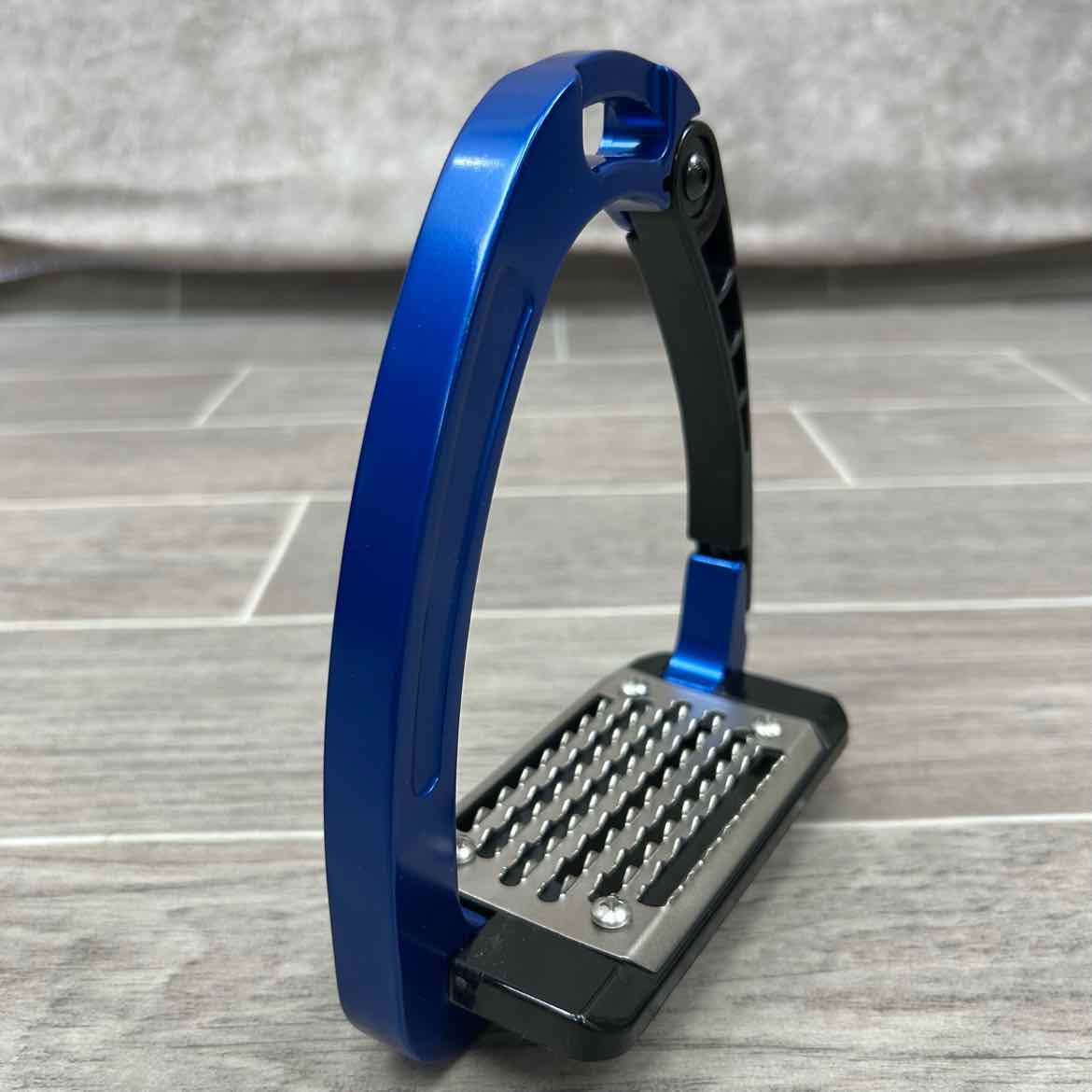 Acavallo Arena Alupro Stirrups, 4.75"