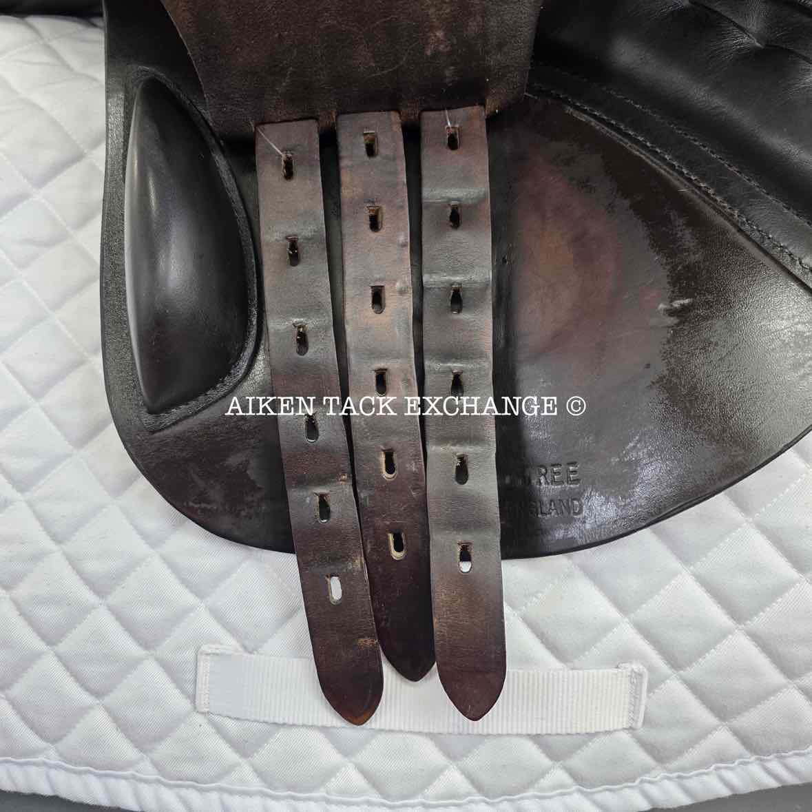 **SOLD** 2010 Black Country Maelstrom Jump Saddle, 17.5" Seat, Medium Tree, Wool Flocked Panels