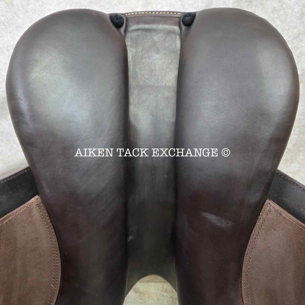 **SOLD** 2016 Prestige X-Perience Close Contact Jump Saddle, 17" Seat, 33 Tree - Medium, Wool Flocked Panels