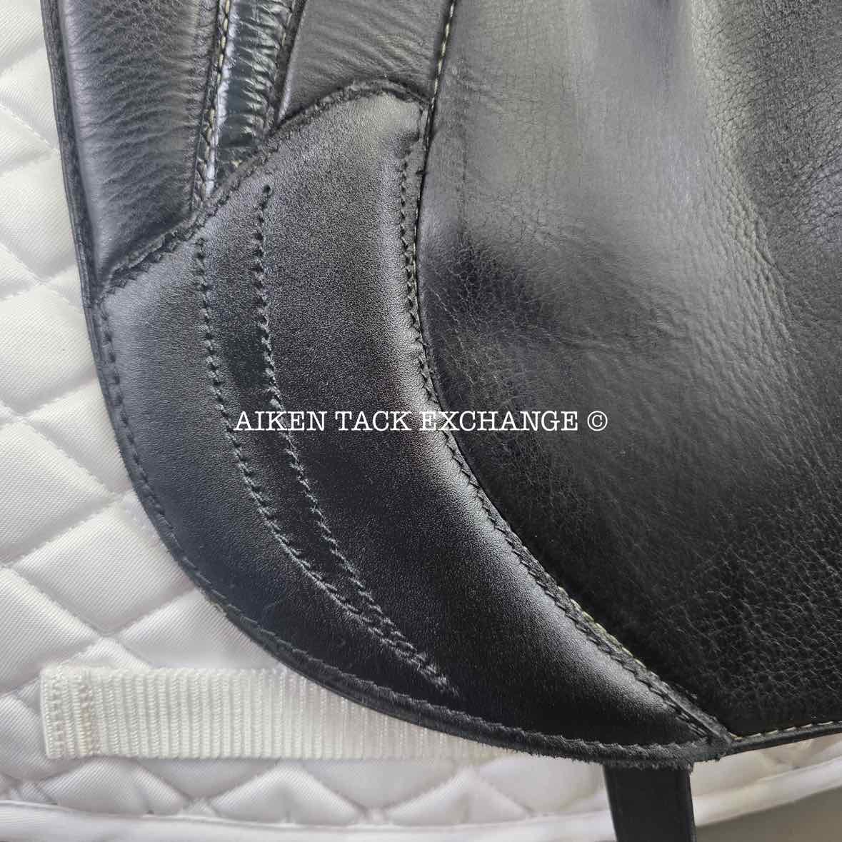 Fairfax Elias Monoflap Dressage Saddle, 18" Seat, Adjustable Tree - Changeable Gullet, Wool Flocked Panels