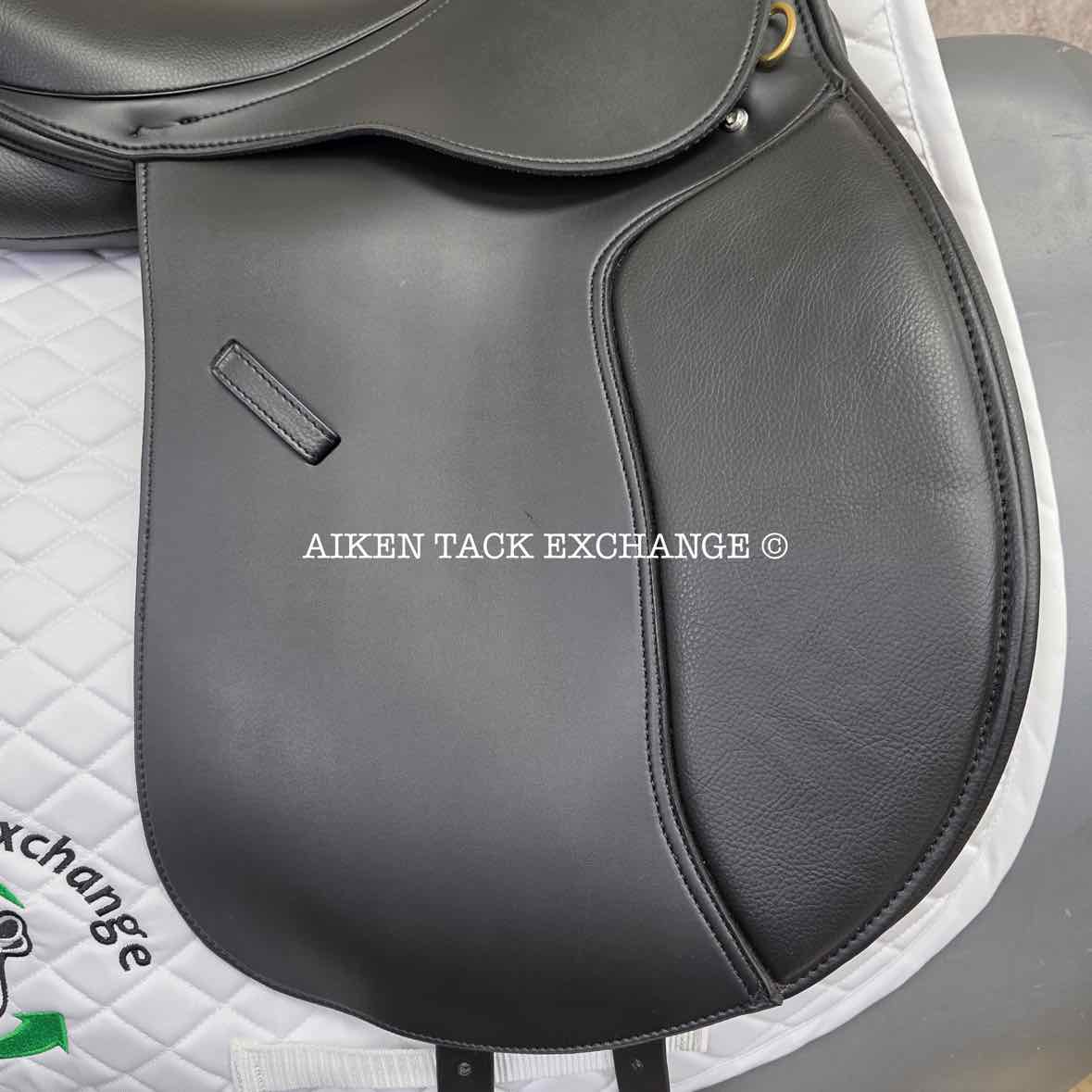 HDR - Henri de Rivel Vegan-X IGP Dressage Saddle, 17.5" Seat, Adjustable Tree - Changeable Gullet, Wool Flocked Panels