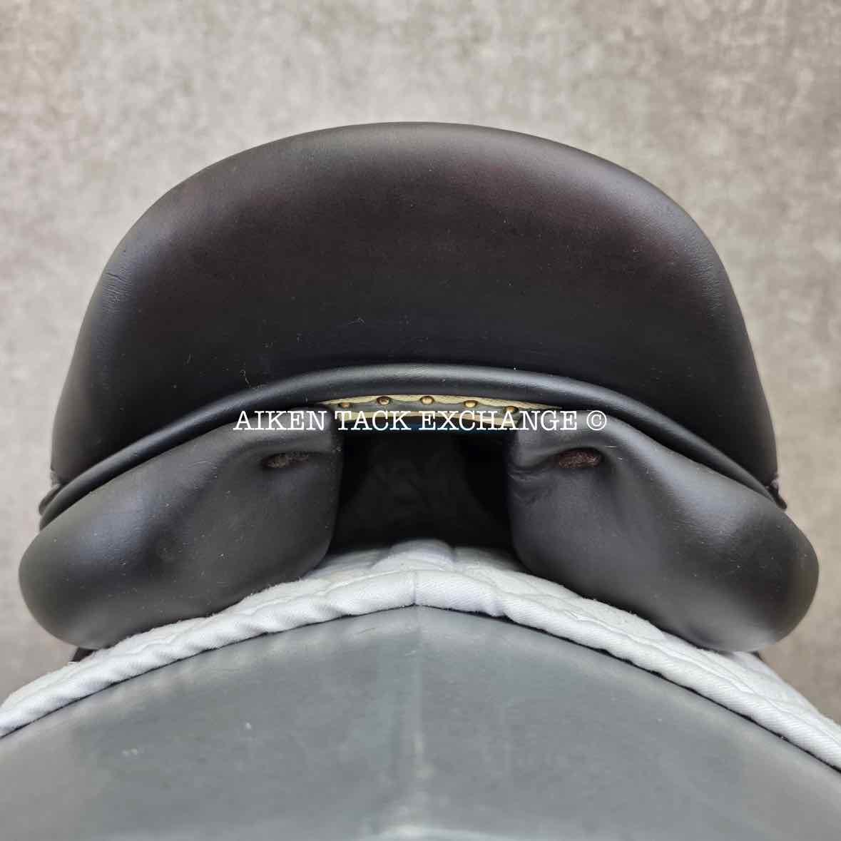 2019 Voltaire Stuttgart Jump Saddle, 17.5" Seat, 2A Flap, Medium Tree, PRO Panels, Full Buffalo Leather