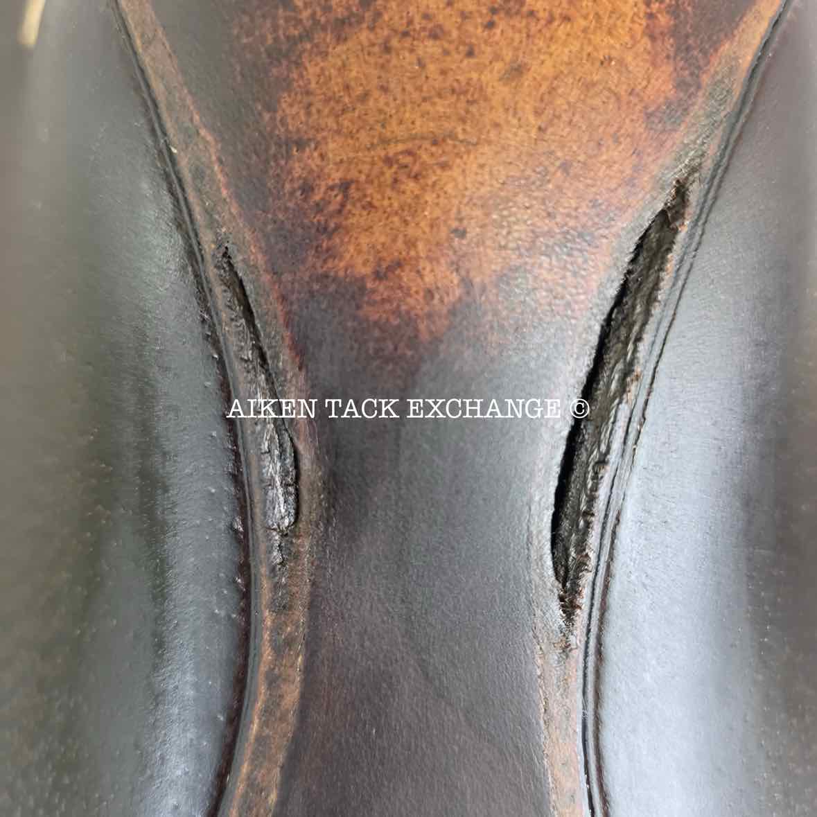 1999 Stackhouse Close Contact Jump Saddle, 17" Seat, Narrow Tree