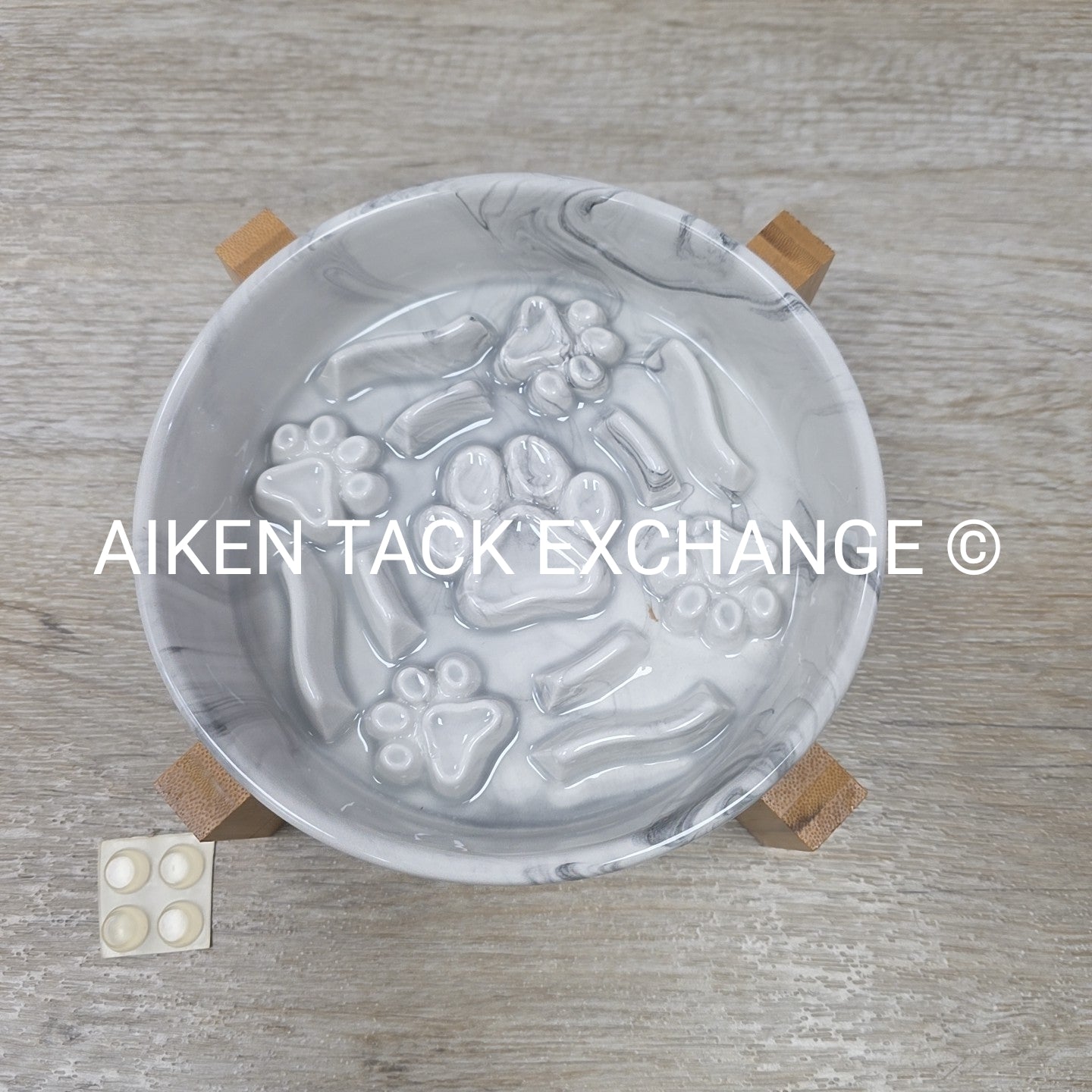 Elevated Ceramic Pet Feeder