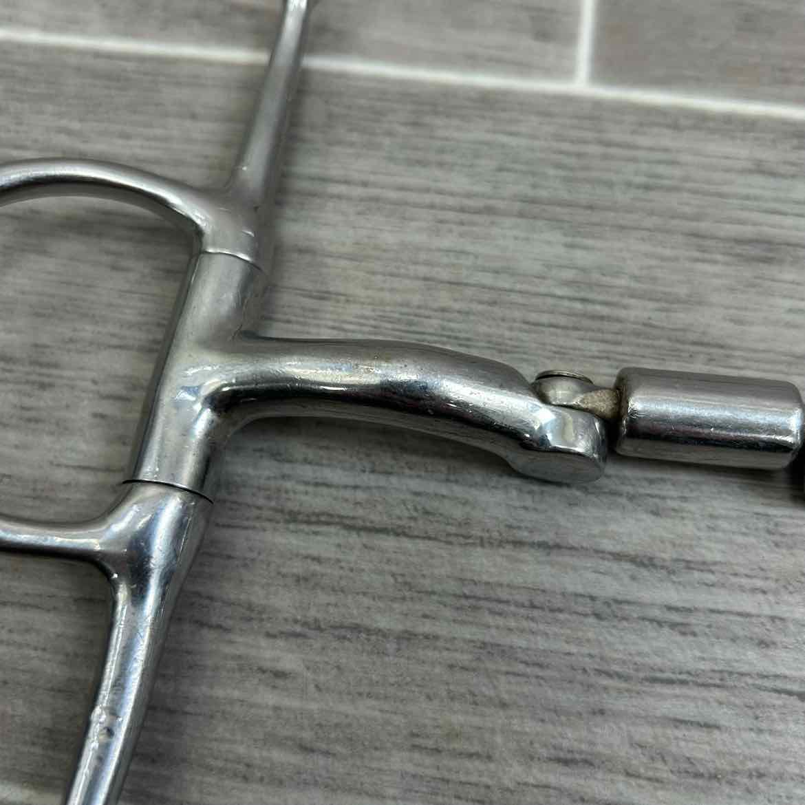 Double Joint Hinged Full Cheek Bit with Hooks 5"