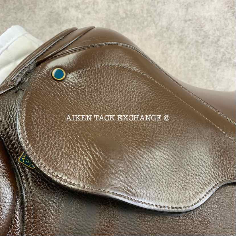 2011 Stubben Artus CS Deluxe Jump Saddle, 18" Seat, 28 cm Tree - Medium, Wool Flocked Panels