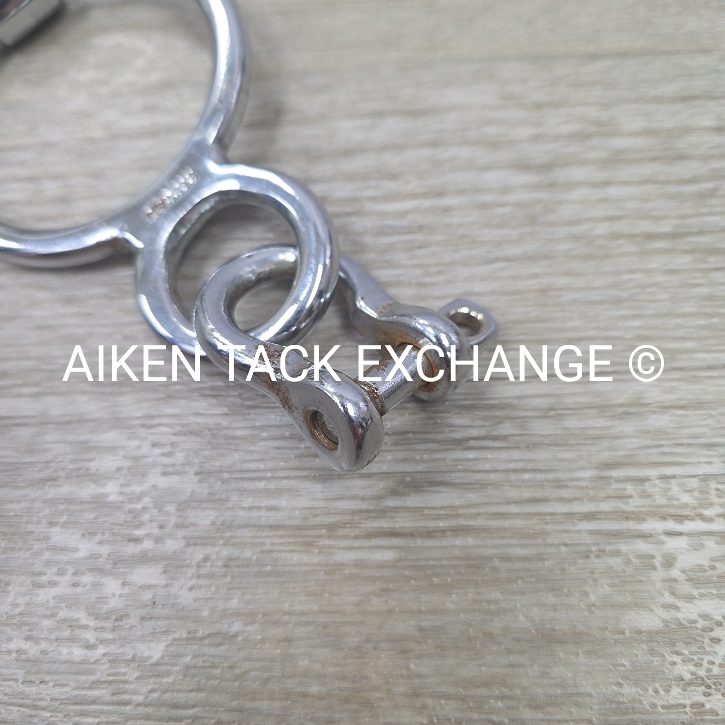 Blocker Tie Ring