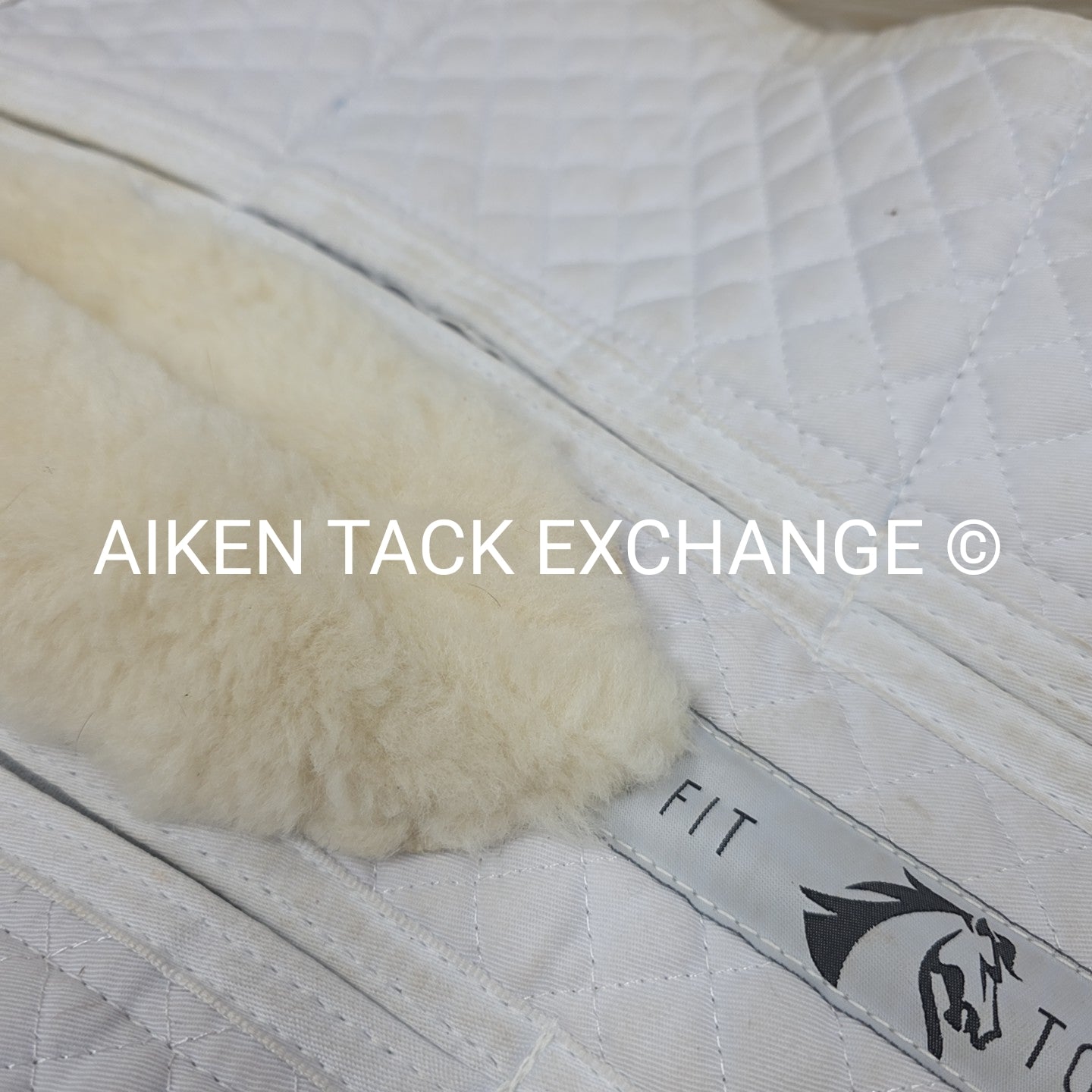 Total Saddle Fit Sheepskin Wither Freedom 6 Point Half Pad, M / L (Does Not come