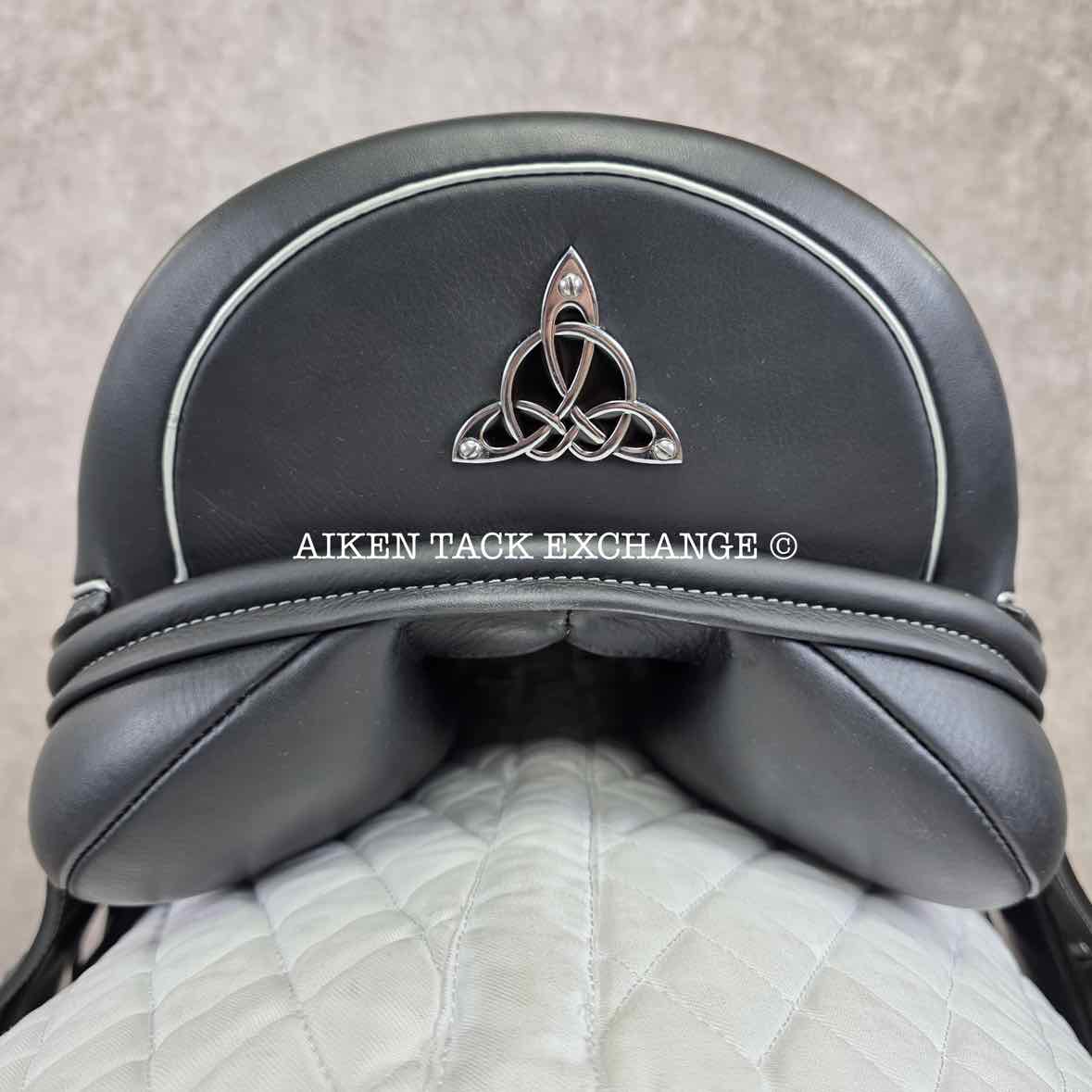 2024 Loxley by Bliss Monoflap Dressage Saddle, 17.5" Seat, Adjustable Tree - Changeable Gullet, Wool Flocked Panels