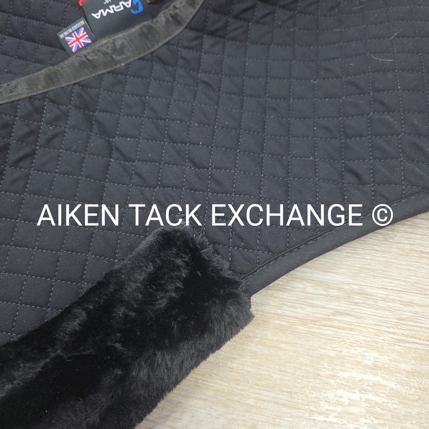 Shires Arma Contour Pro Half Pad, Size 17" - 18"