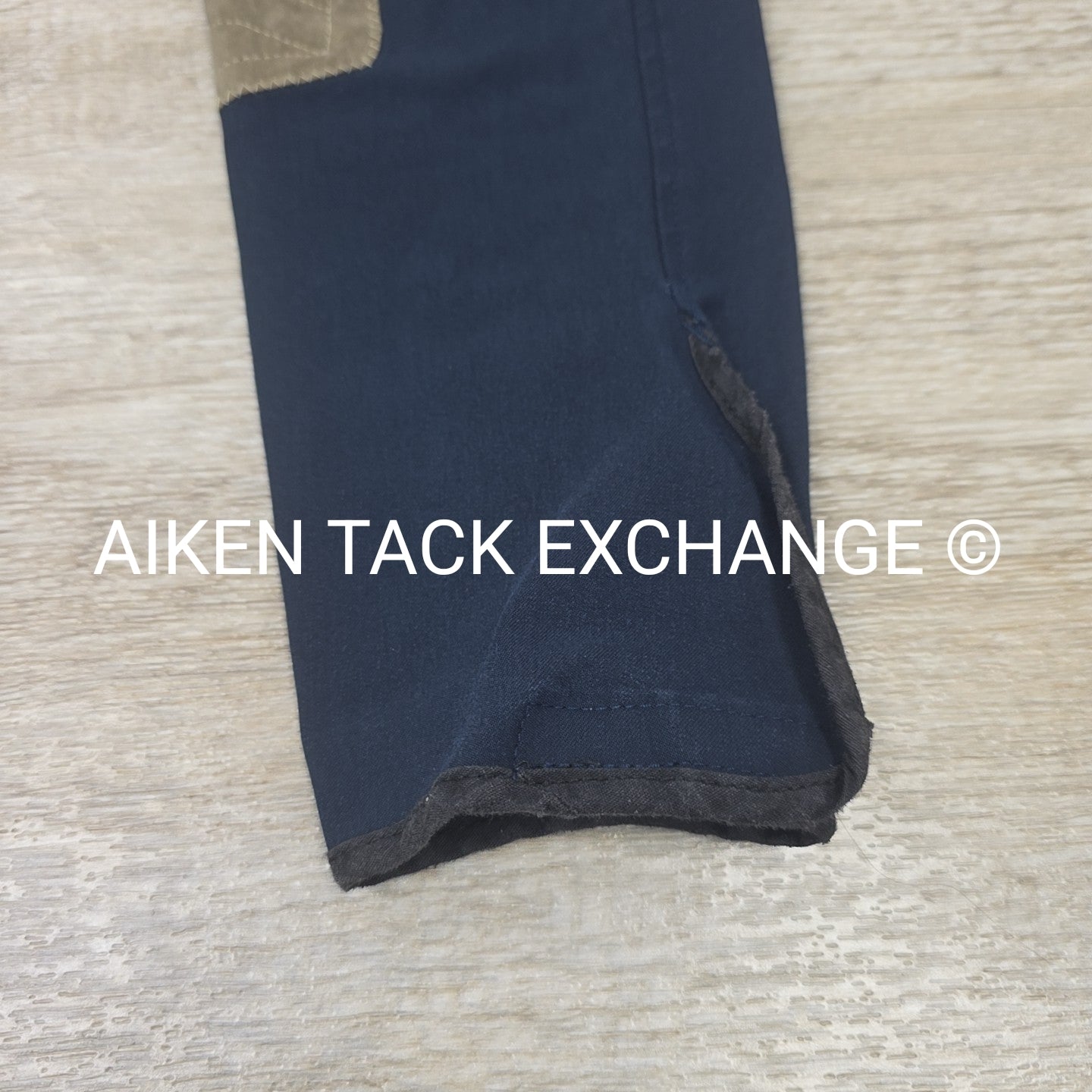 Tailored Sportsman Trophy Hunter Knee Patch Breeches, Size 14 L