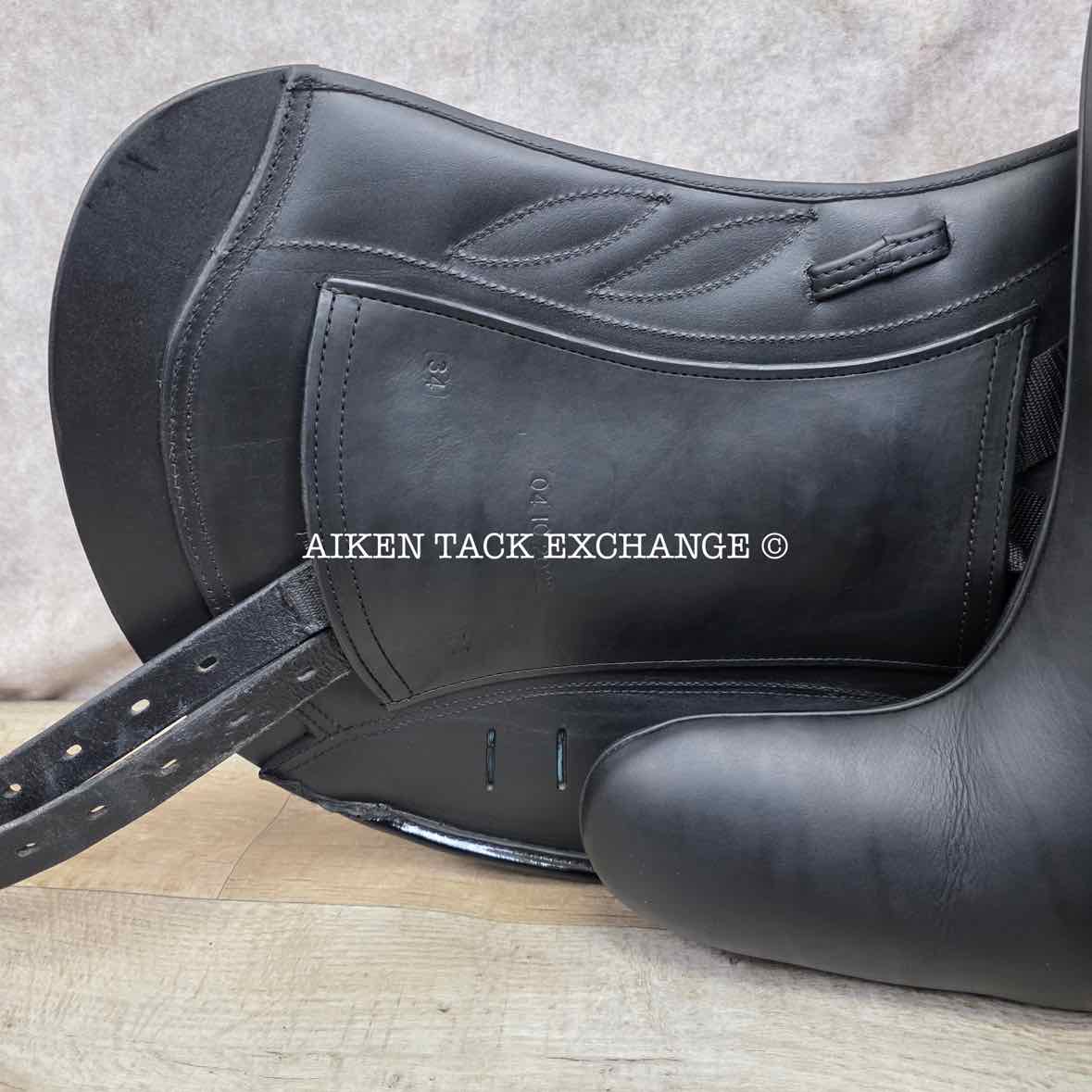 2022 JC Performance Line P2 Monoflap Dressage Saddle, 17.5" Seat, 34 Tree - MW, Wool Flocked Pony Panels