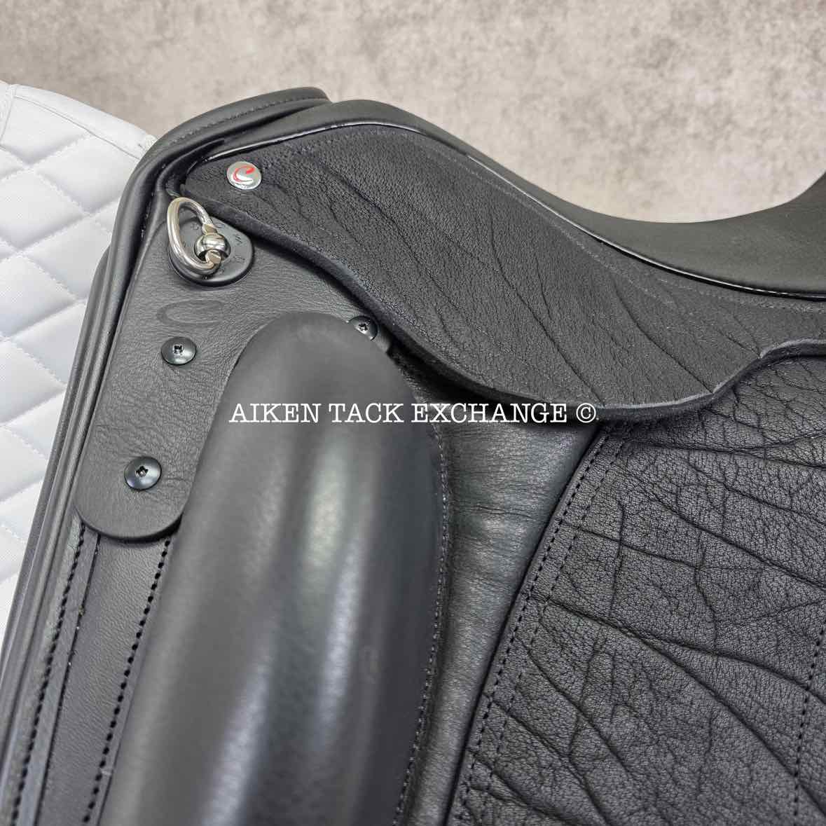 2025 Custom Saddlery Wolfgang Constanze 2 Monoflap Dressage Saddle, 17.5" Seat, Adjustable Tree, Wool Flocked Panels