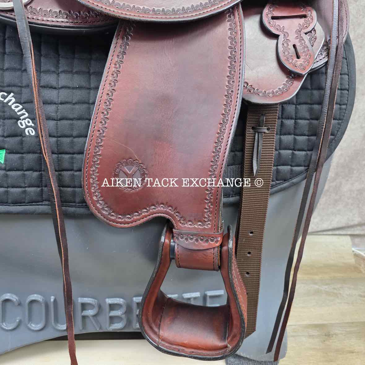 2017 Circle Y 1566 Nova Flex2 Trail Plus Western Saddle, 16" Seat, Wide Tree - Full QH Bars