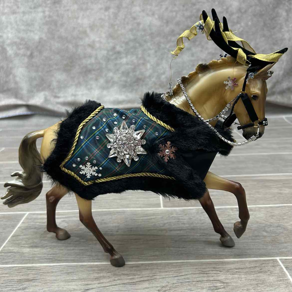 Breyer Brown Prancing Stallion with Holiday Blanket