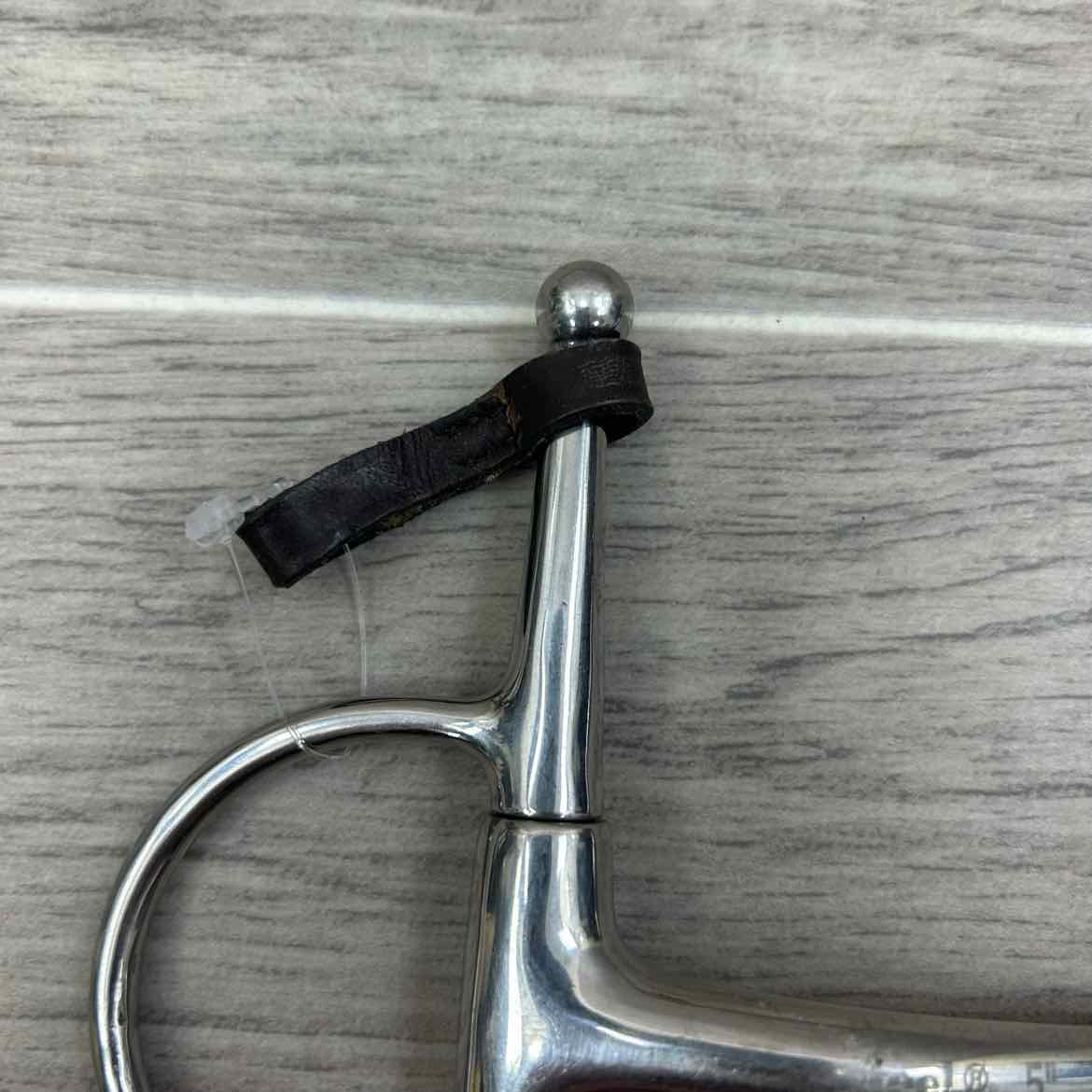 Korsteel Single Joint Curved Mouth Full Cheek Bit with Keepers 5"