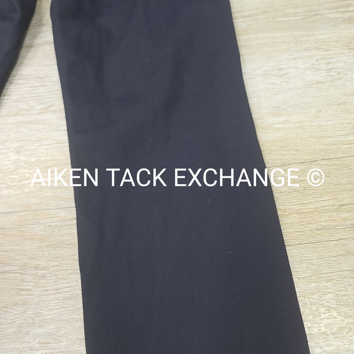 Avalanche Outdoor Supply Co. Compression Leggings, Size Medium