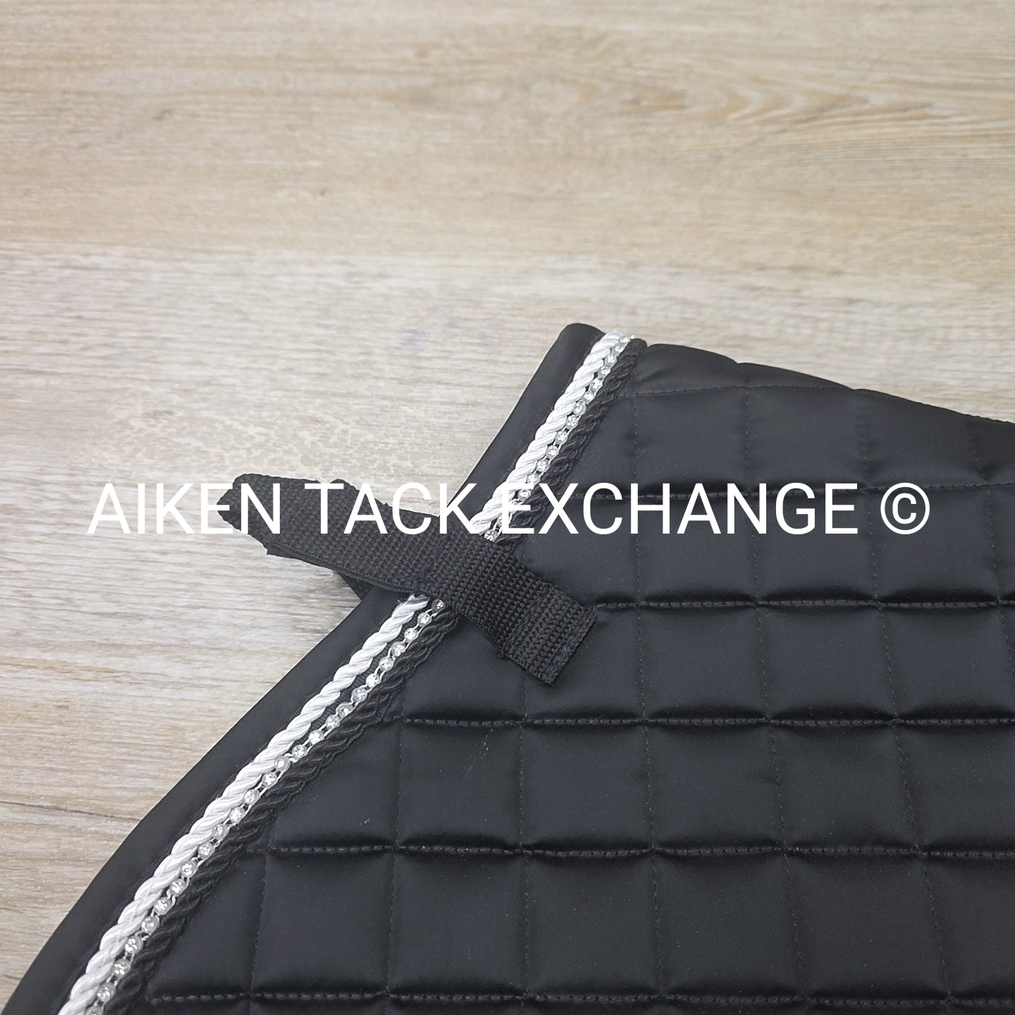 Professionals Choice Satin Jump Saddle Pad