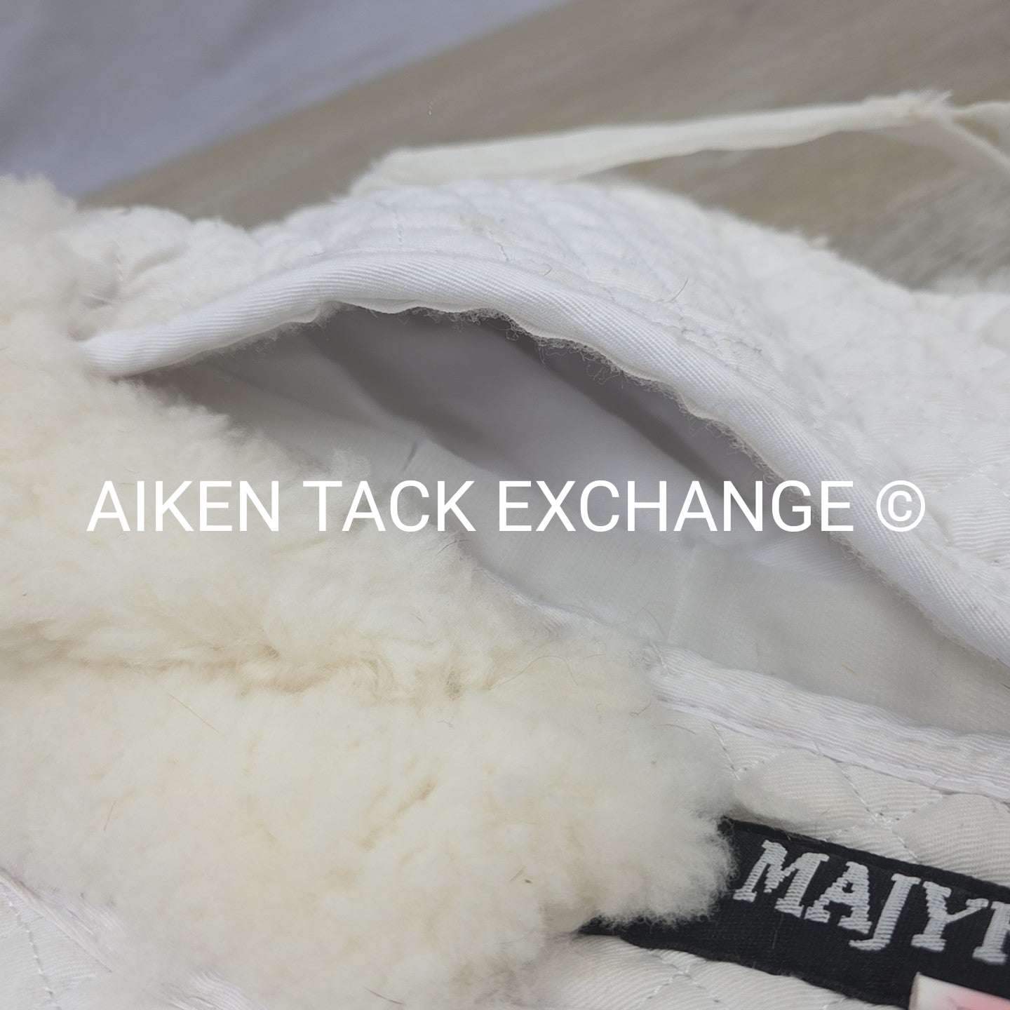 Majyk Equipe Ergonomics Correction Sheepskin Half Pad with Impact Shims, Size Me